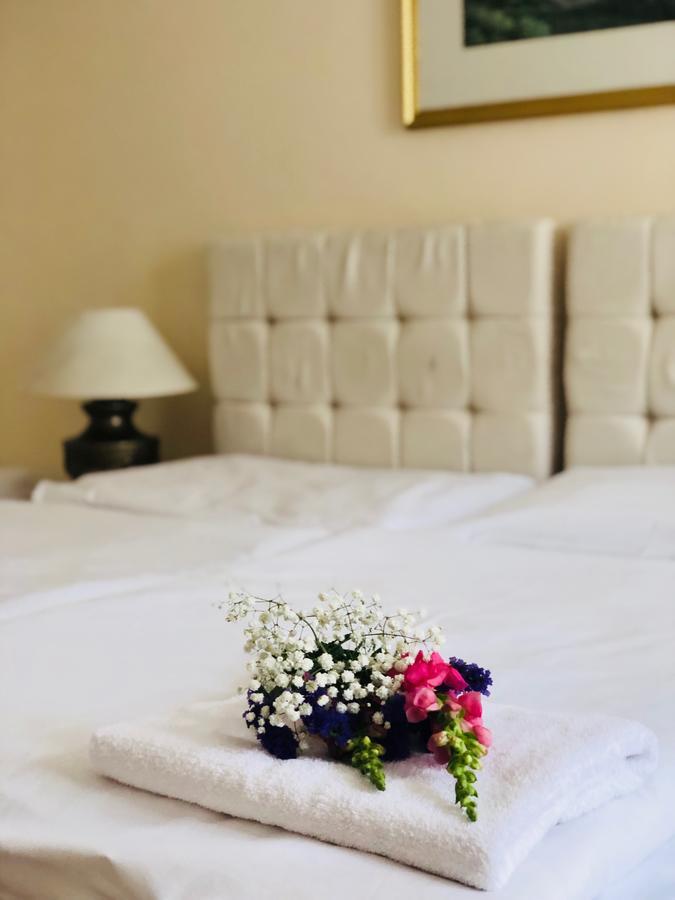 Hotel Mira Inn Prague Extérieur photo