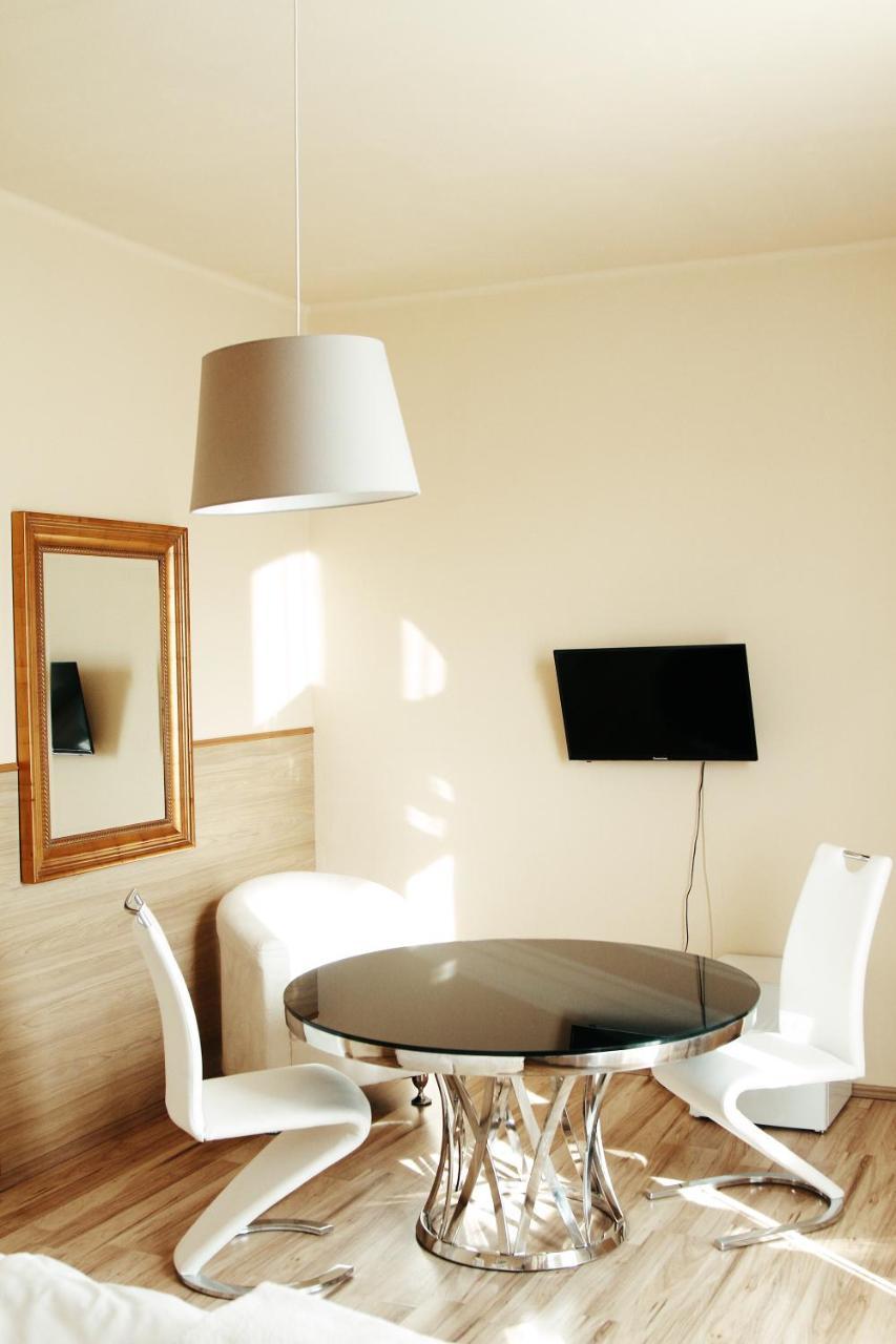 Hotel Mira Inn Prague Extérieur photo