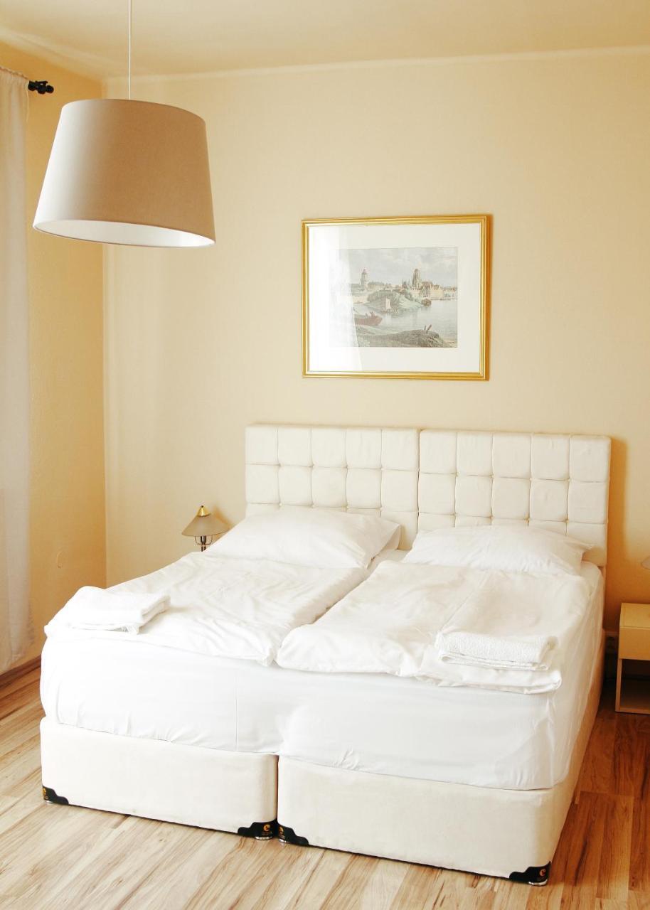Hotel Mira Inn Prague Extérieur photo