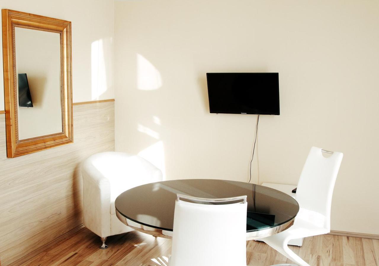 Hotel Mira Inn Prague Extérieur photo